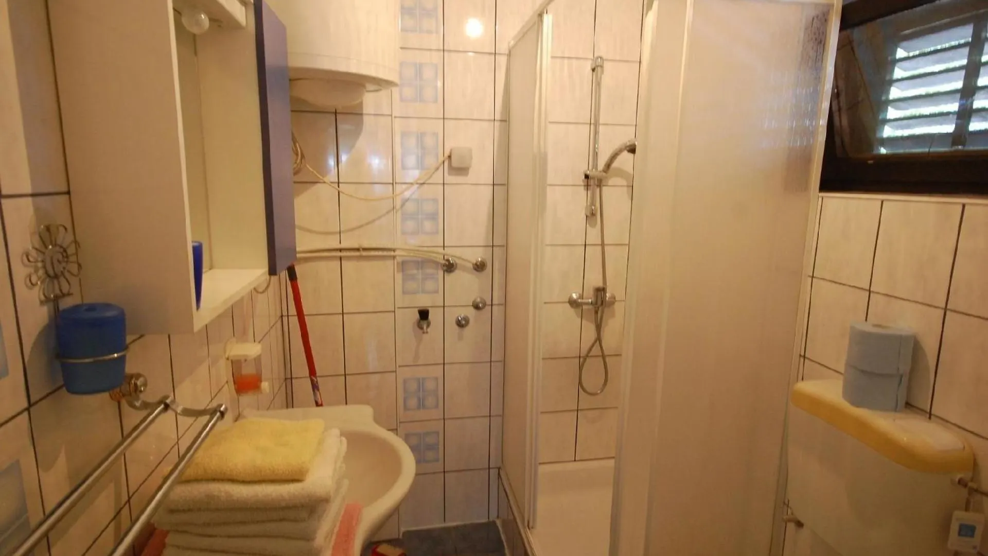 Ferienwohnung Fuer 4 Personen Ca 46 Qm In Njivice, Kvarner Bucht Krk Croatia